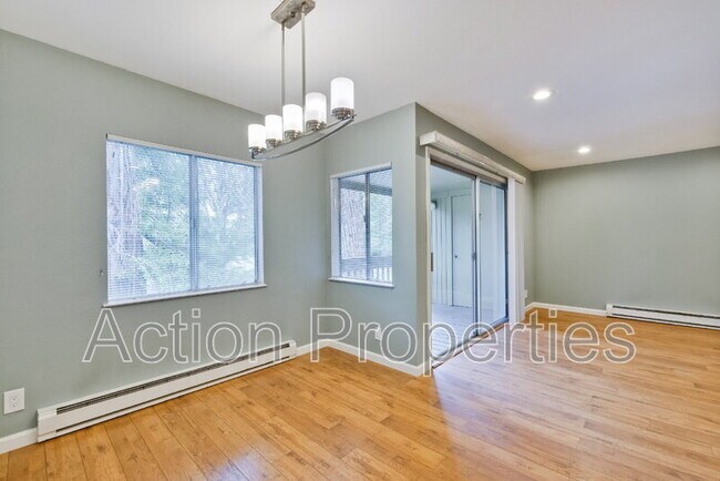 Building Photo - 505 Cypress Point Dr