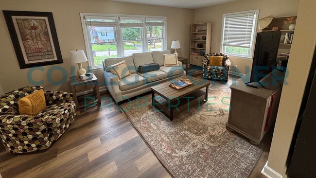 Building Photo - 1465 Brookwood- 4 BR,2 Bth house
