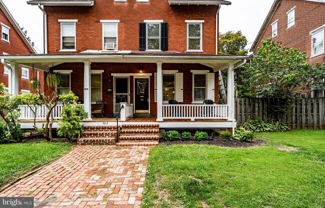 Building Photo - 310 W Biddle St