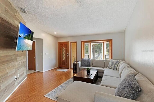Building Photo - 7316 Caladesia Dr