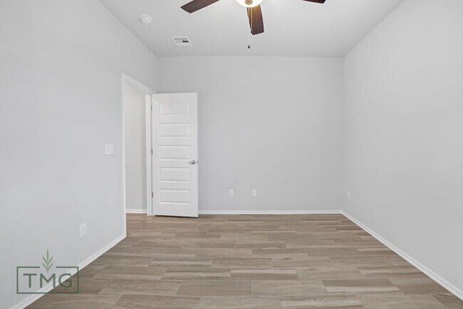 Building Photo - Owasso Dream Home! New Construction! Encla...