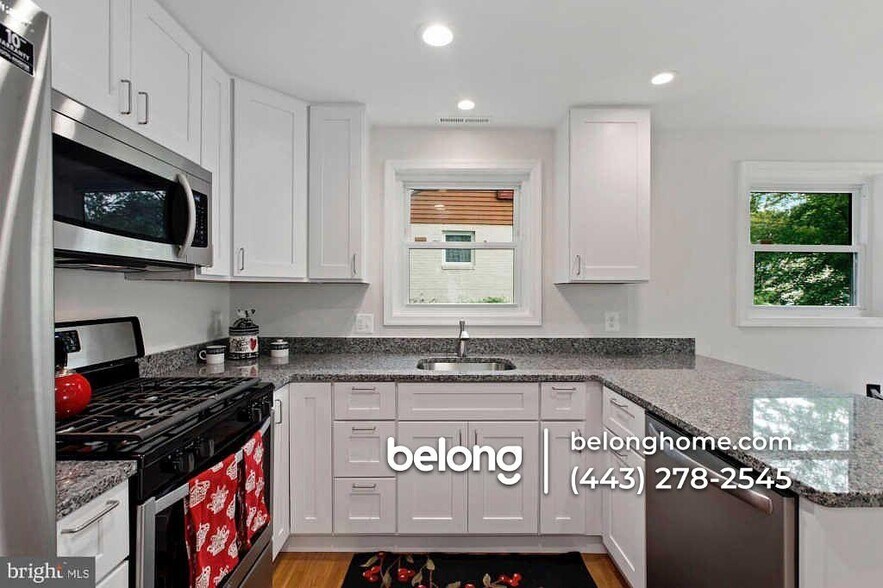 Building Photo - 12108 Foley St