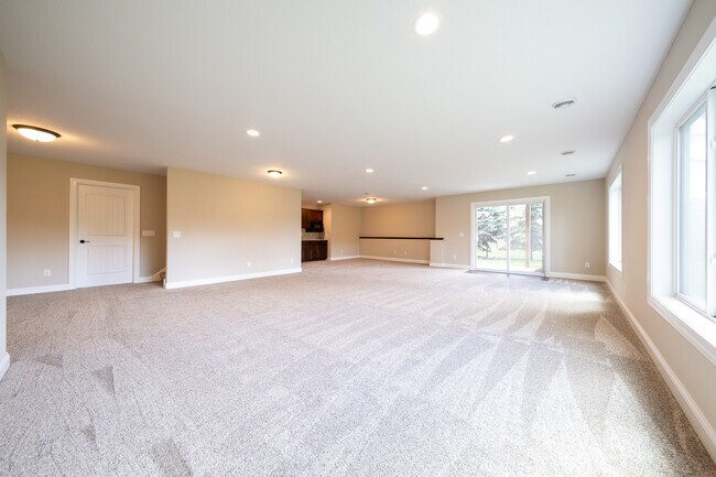 Building Photo - 9352 Wilderness Cove