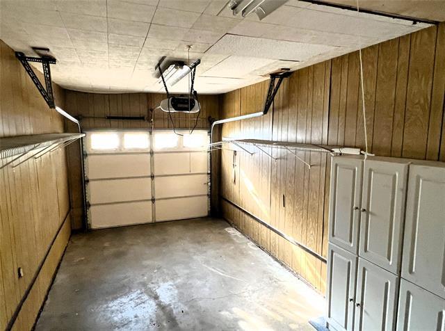 Building Photo - 10025 Newcombe Dr