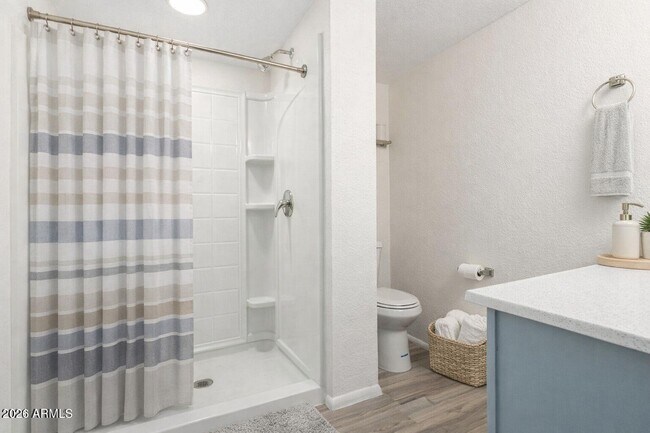 Building Photo - 4016 E Indianola Ave