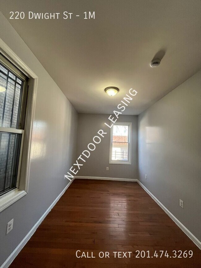 Building Photo - 220 Dwight St