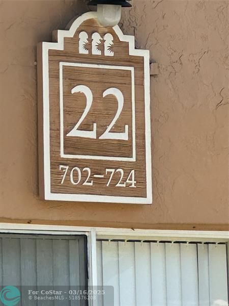 Building Photo - 724 NW 92nd Ave