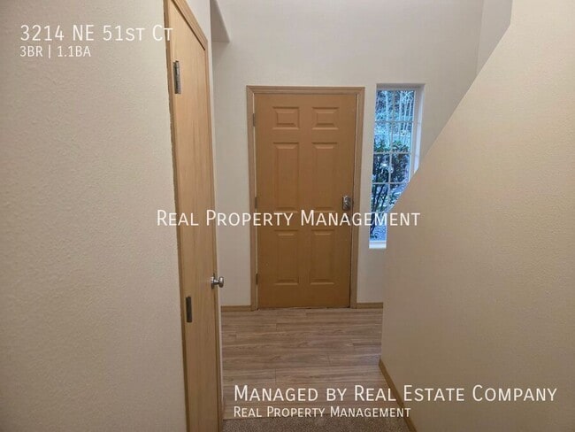 Building Photo - 3214 NE 51st Ct