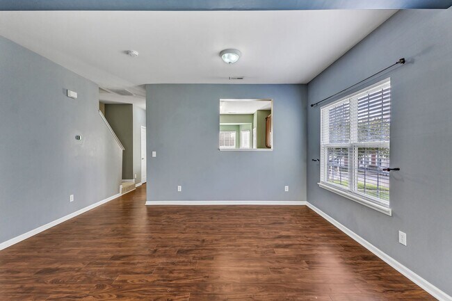 Building Photo - Adorable 3b 3b Townhome In Wake Forest!