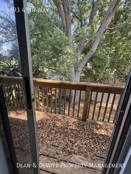 Building Photo - 2 Bed/1 Bath