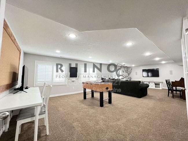 Building Photo - 4921 W Weatherwood Ln