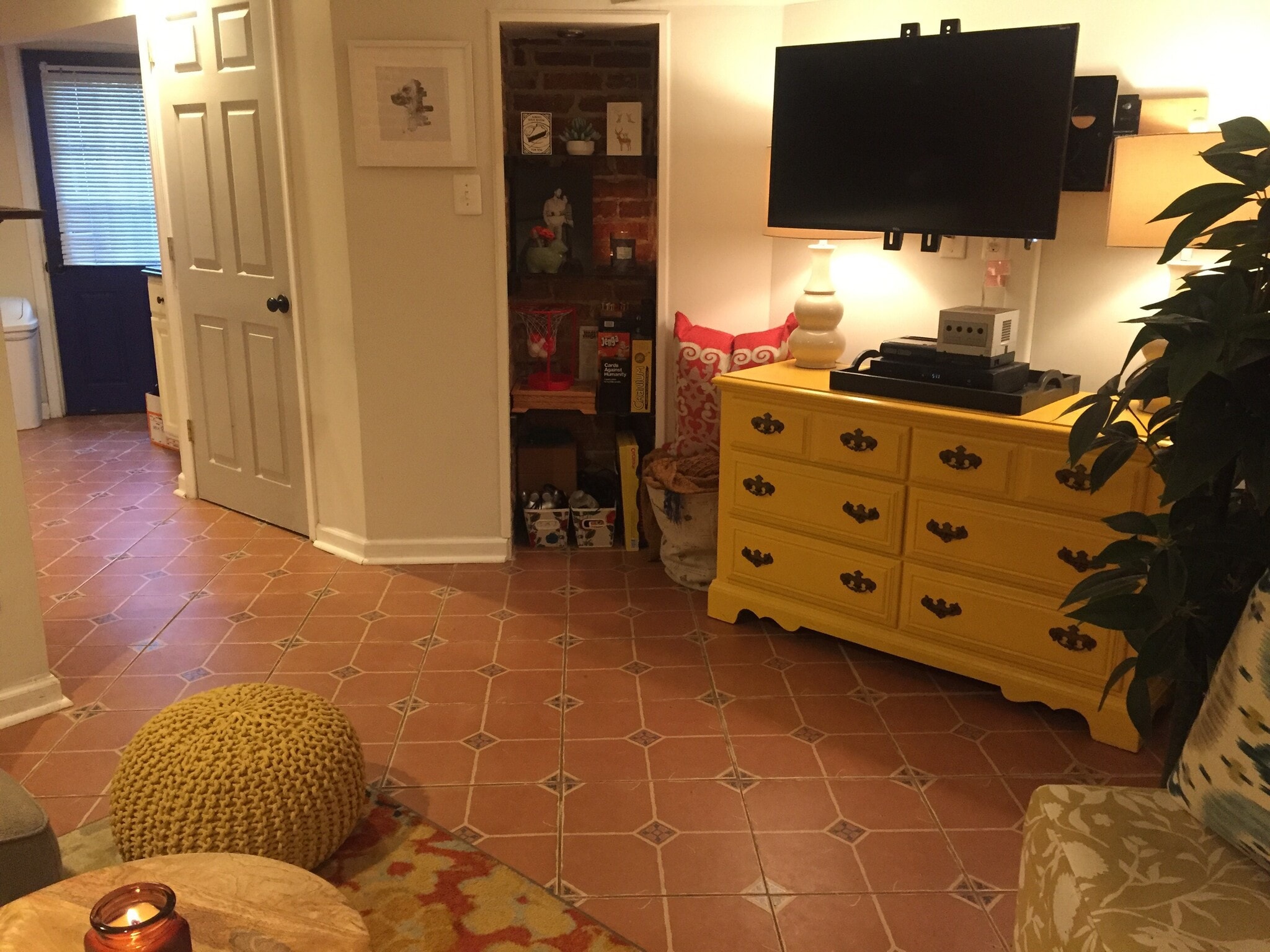 Building Photo - 1012 Park Rd NW