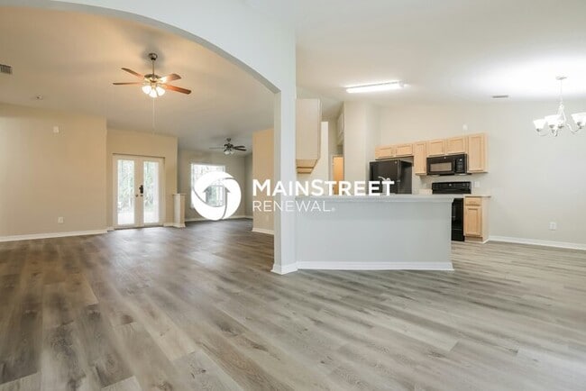 Building Photo - 3 Bedroom Pet-Friendly Home in North Port,...