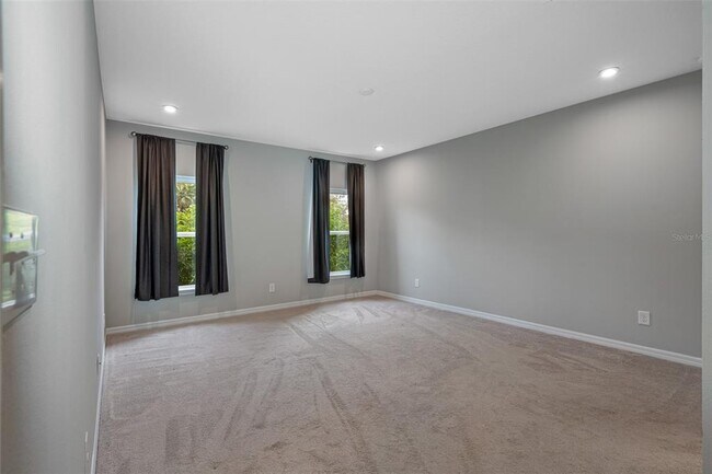 Building Photo - 11234 High Noon Trl