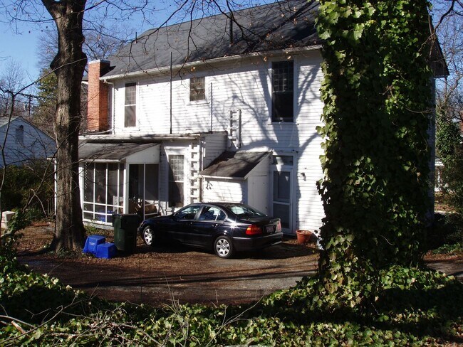 Building Photo - 408 E. Rosemary Street