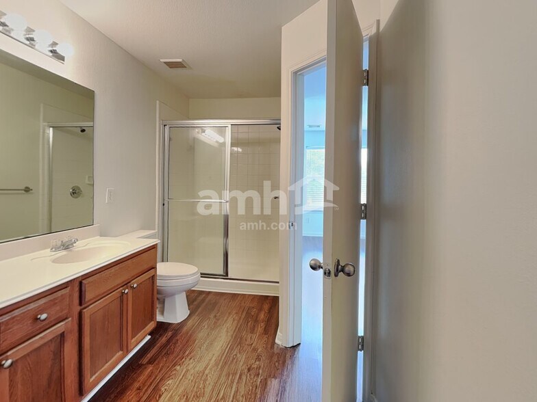 Building Photo - 20719 Dickinson Manor Ln