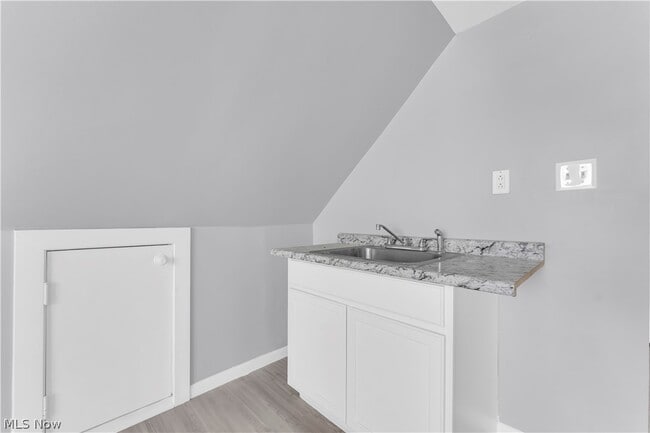 Building Photo - 10613 Sandusky Ave