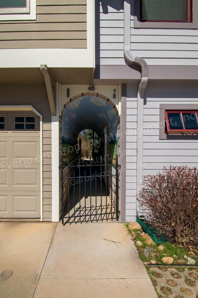 Building Photo - Spacious Loft in Old Town Fort Collins