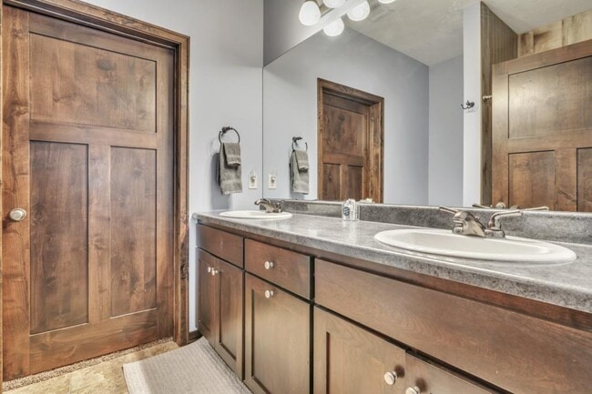 Building Photo - 445 240th Ave