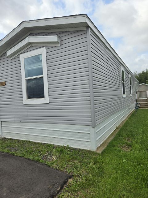 Building Photo - 4905 Michigan Dr