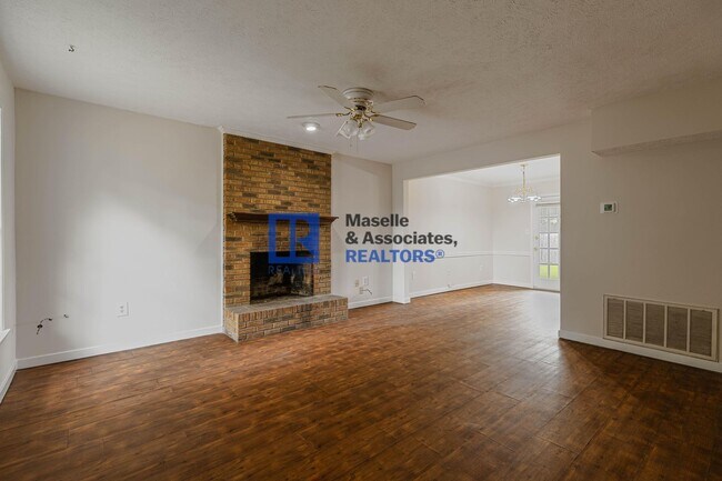 Building Photo - 35 Northtown Rd