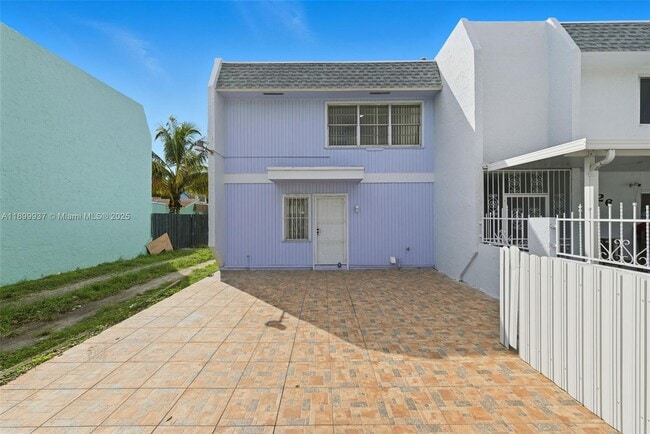 Building Photo - 624 NW 11th St