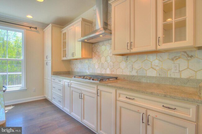 Building Photo - 42629 Oak Pk Sq