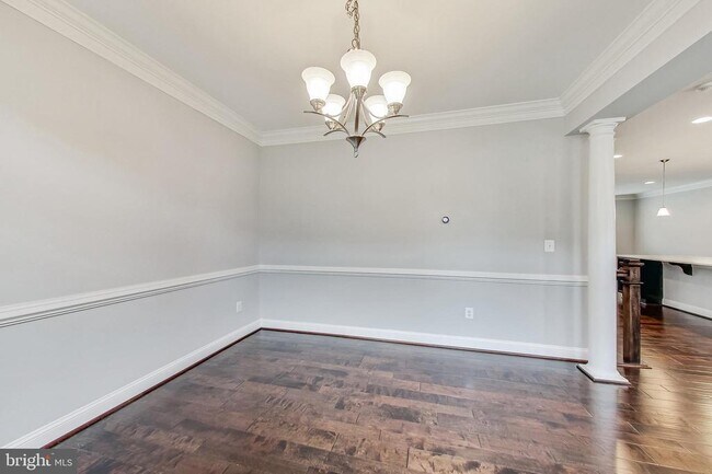 Building Photo - 605 Fair Winds Way