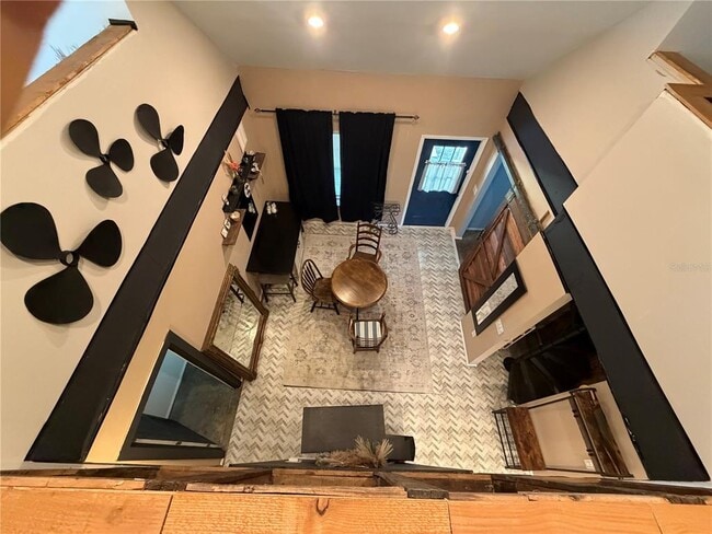 Building Photo - 2516 3rd Ave S