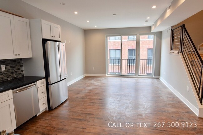 Building Photo - Awesome two bedroom with W/D !! Schedule y...