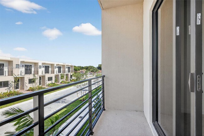 Building Photo - 13888 SW 261st Terrace