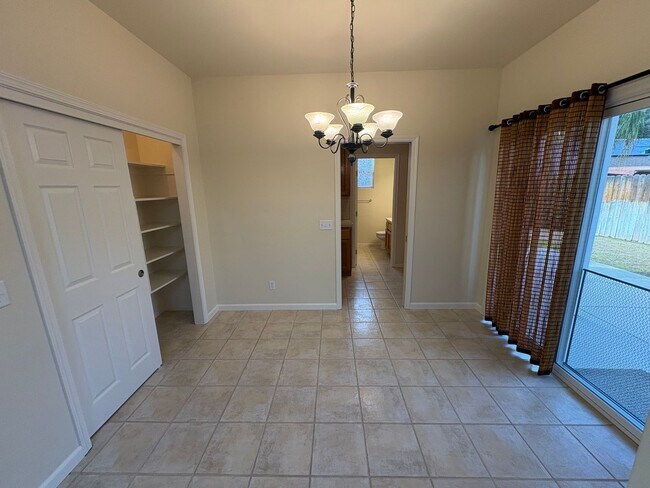 Building Photo - PRIVATE SHOWING ONLY! Immaculate 2 Story Home for Rent in Exeter!