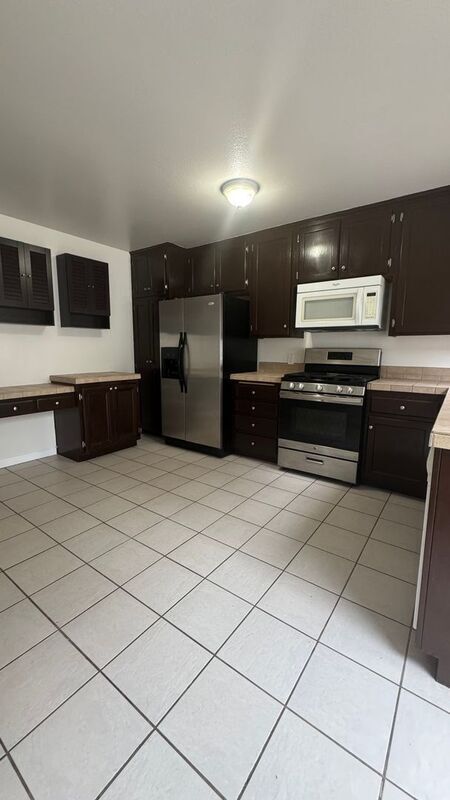 Building Photo - 22691 Via Santa Maria