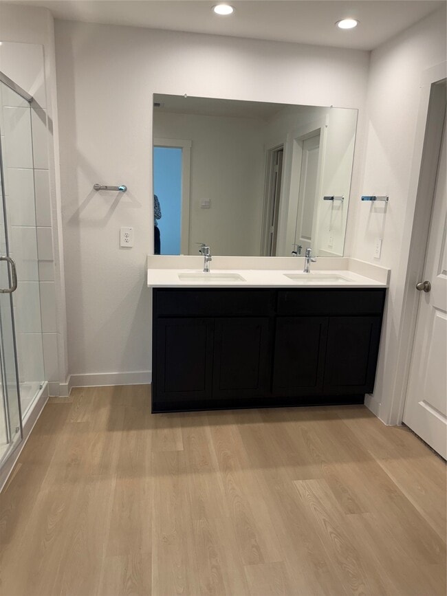 Building Photo - 1543 Merulana Lane