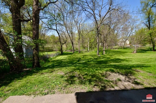Building Photo - Great Duplex!