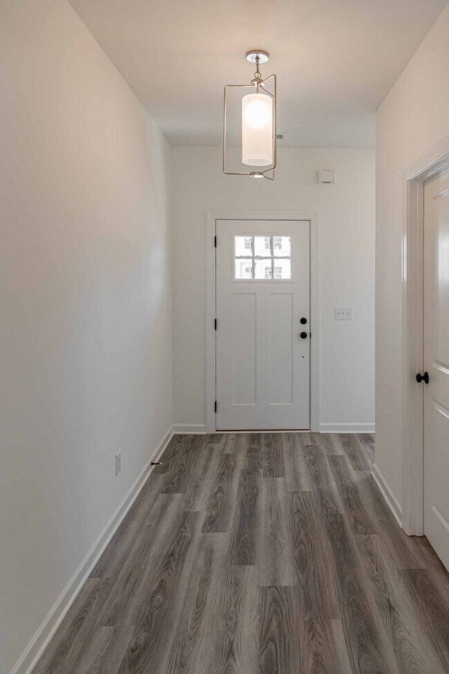 Building Photo - BRAND NEW SINGLE FAMILY HOME IN LOGANVILLE