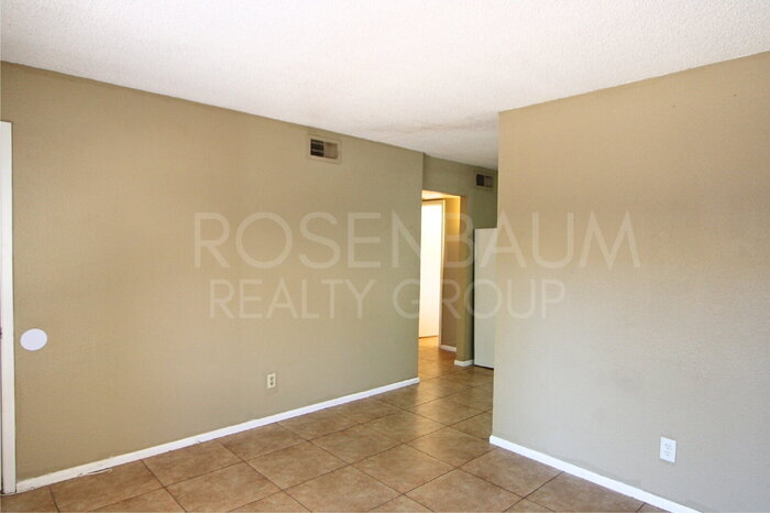 Building Photo - 6440 E Alder Ave