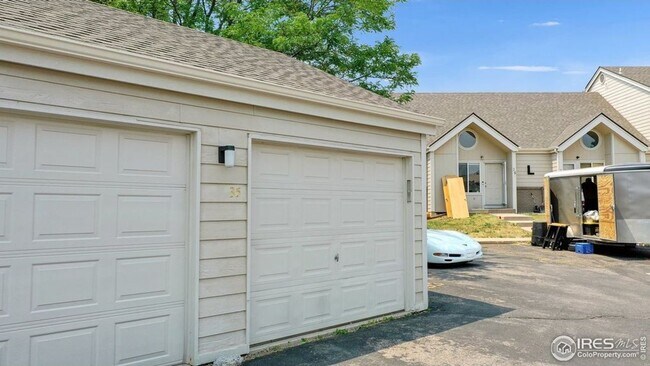 Building Photo - 2900 Ross Dr