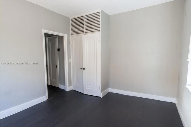 Building Photo - 846 Jefferson Ave