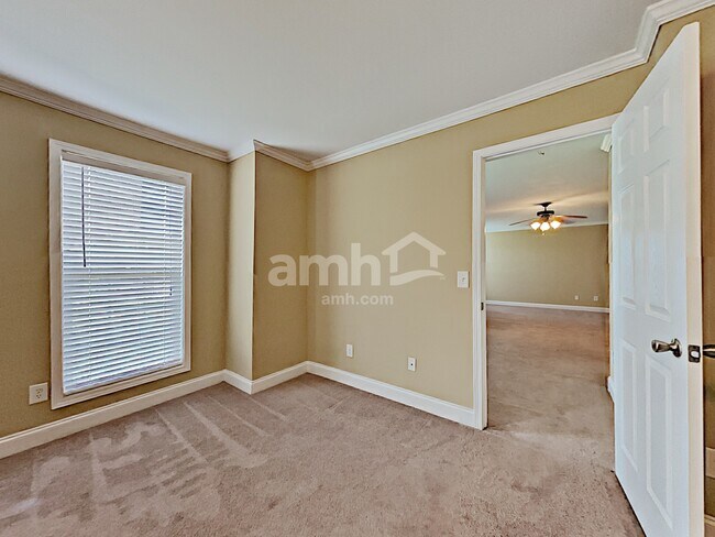 Building Photo - 731 Langley Farms Dr