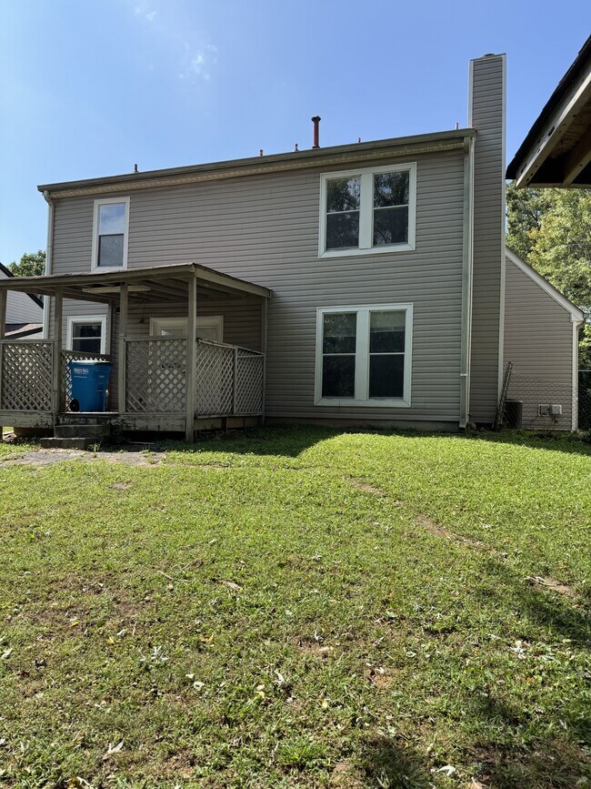 Building Photo - 2074 Hopkins Mill Rd