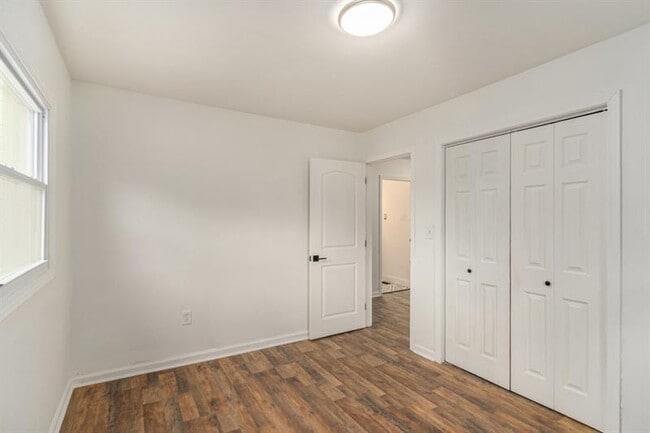 Building Photo - 3181 Pennington Cir SW