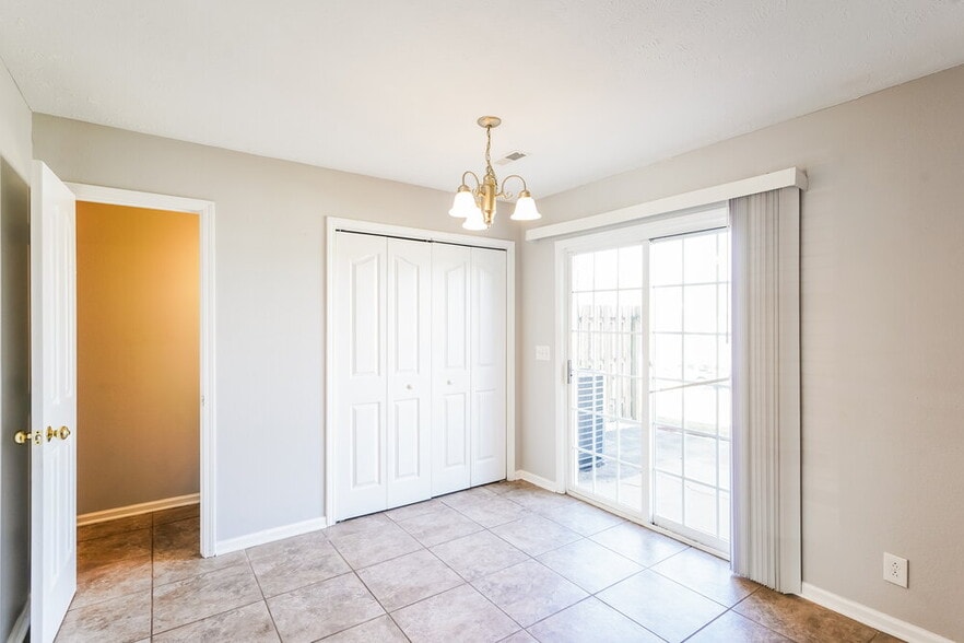 Building Photo - 675 Legacy Dr