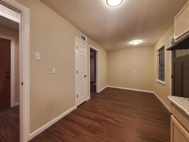 Building Photo - 8336 Bunche Dr