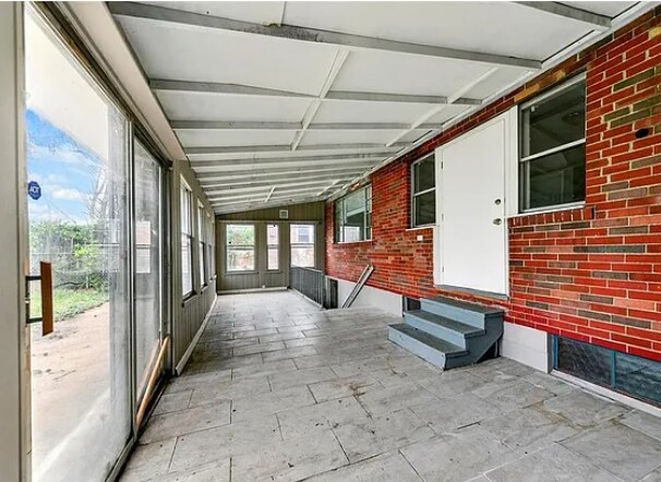 Building Photo - 7245 Saint Andrews Pl