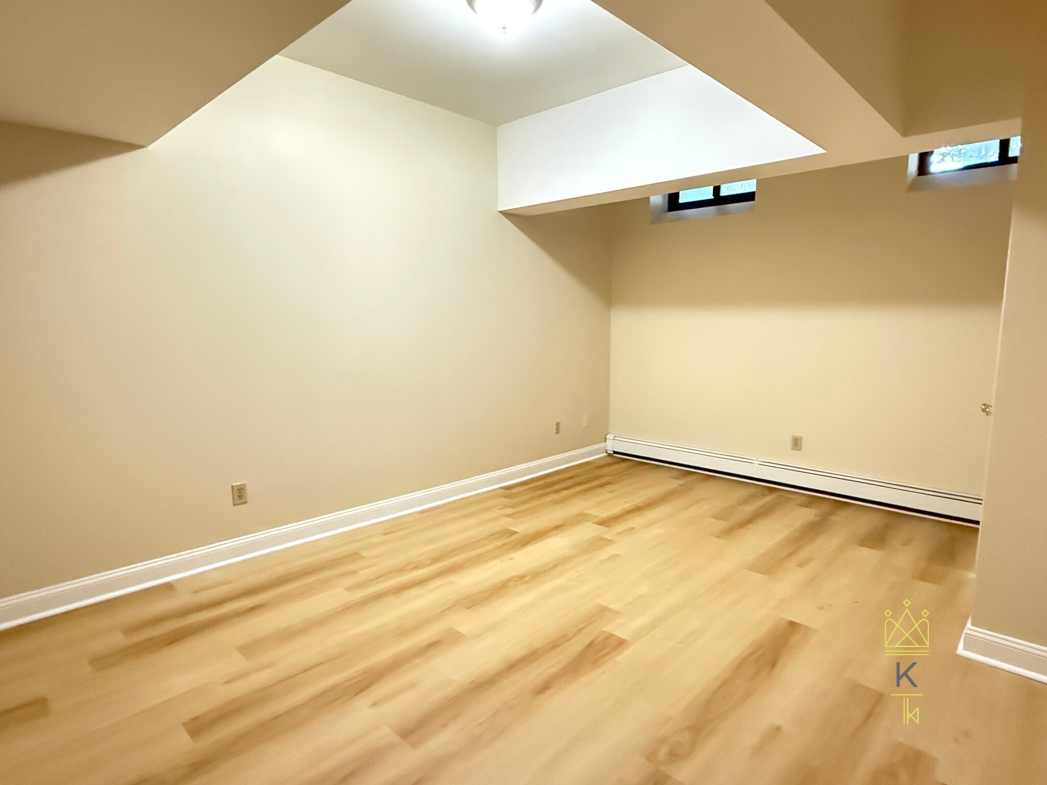 Building Photo - 1100 Beacon St