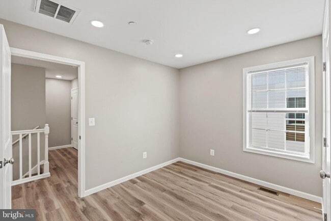 Building Photo - 41577 Church St