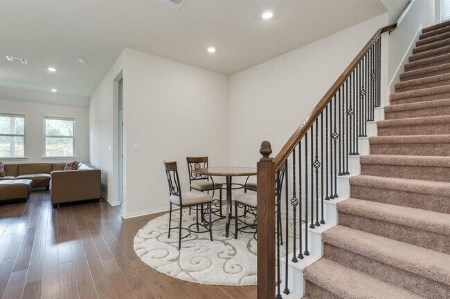 Building Photo - 1232 Texas Ash Ln