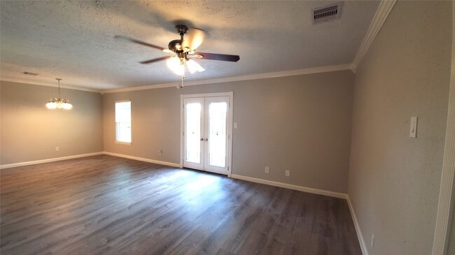 Building Photo - 22102 Calderbrook Dr