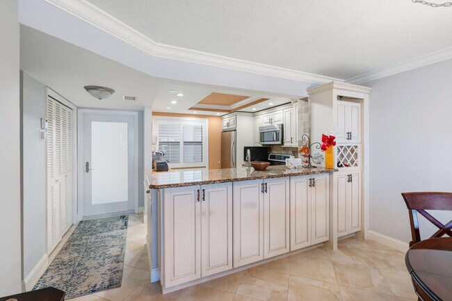 Building Photo - 910 Dogwood Dr